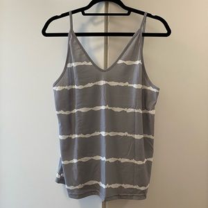 V-neck tank